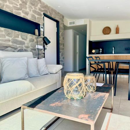 Cala Vadella Beachwalk Suites エクステリア 写真