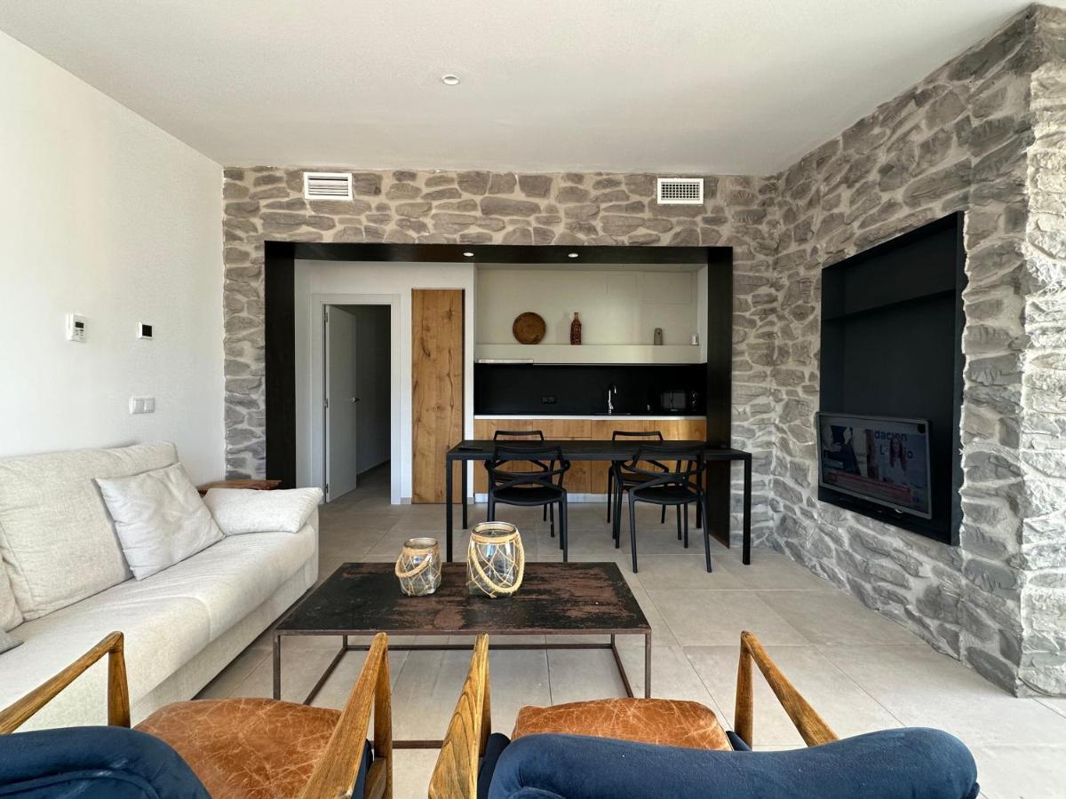 Cala Vadella Beachwalk Suites エクステリア 写真