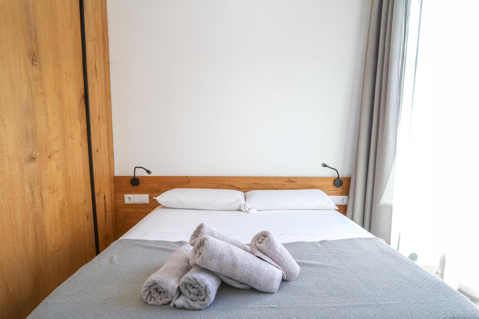 Cala Vadella Beachwalk Suites 部屋 写真