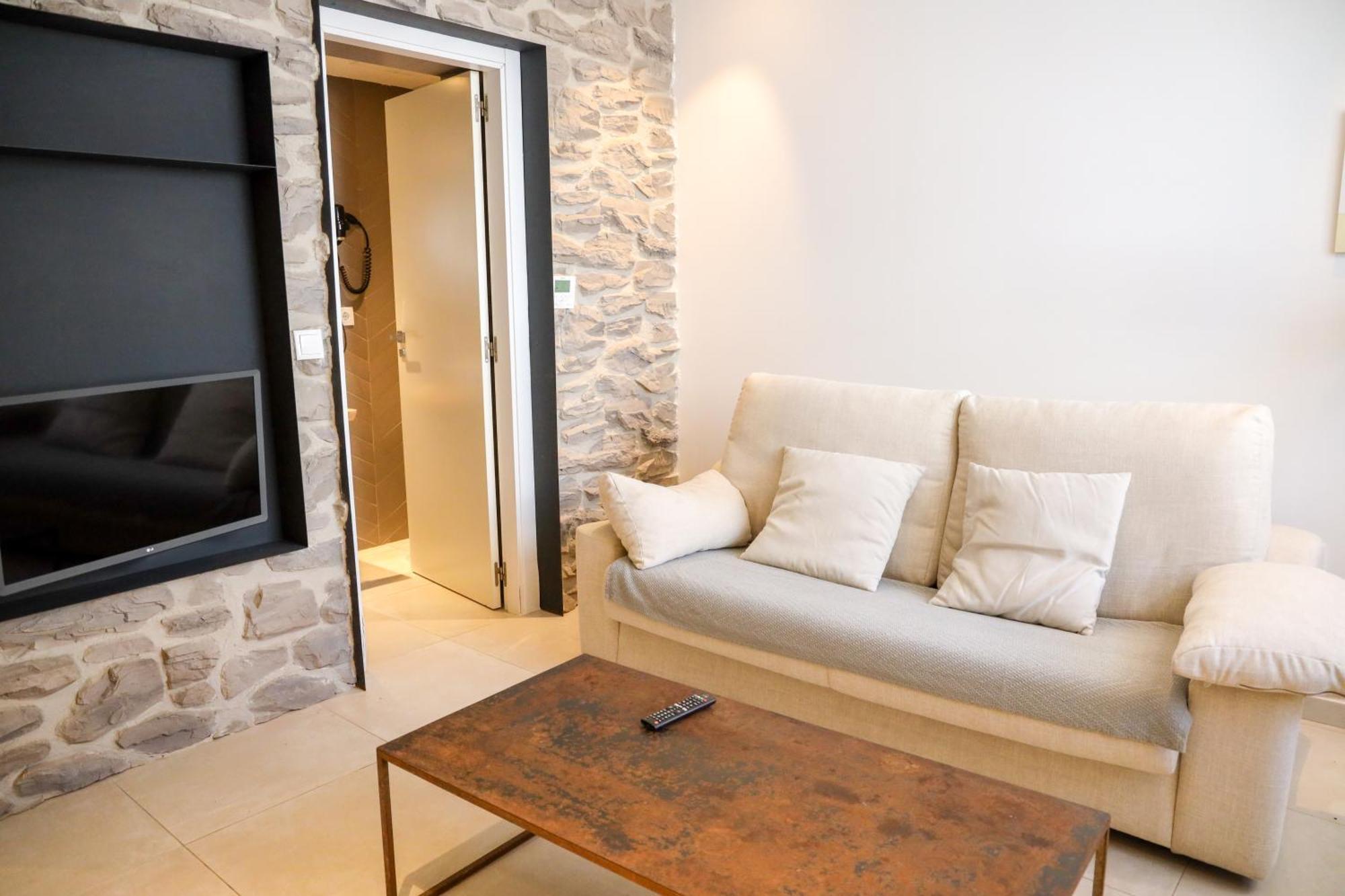 Cala Vadella Beachwalk Suites エクステリア 写真