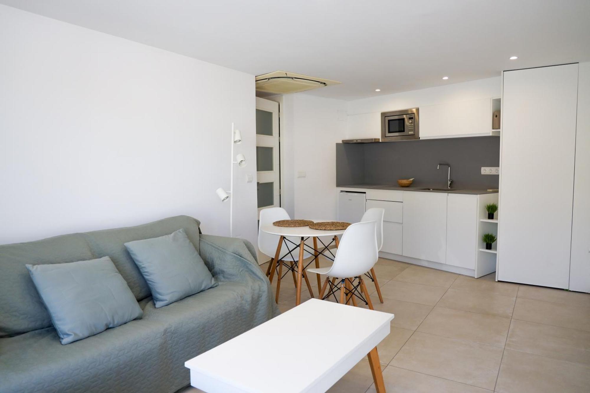 Cala Vadella Beachwalk Suites エクステリア 写真