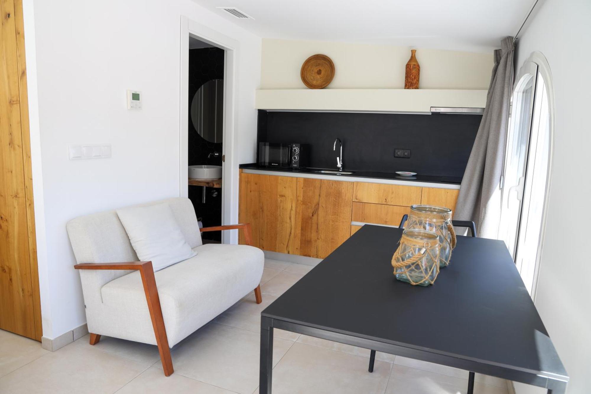 Cala Vadella Beachwalk Suites 部屋 写真