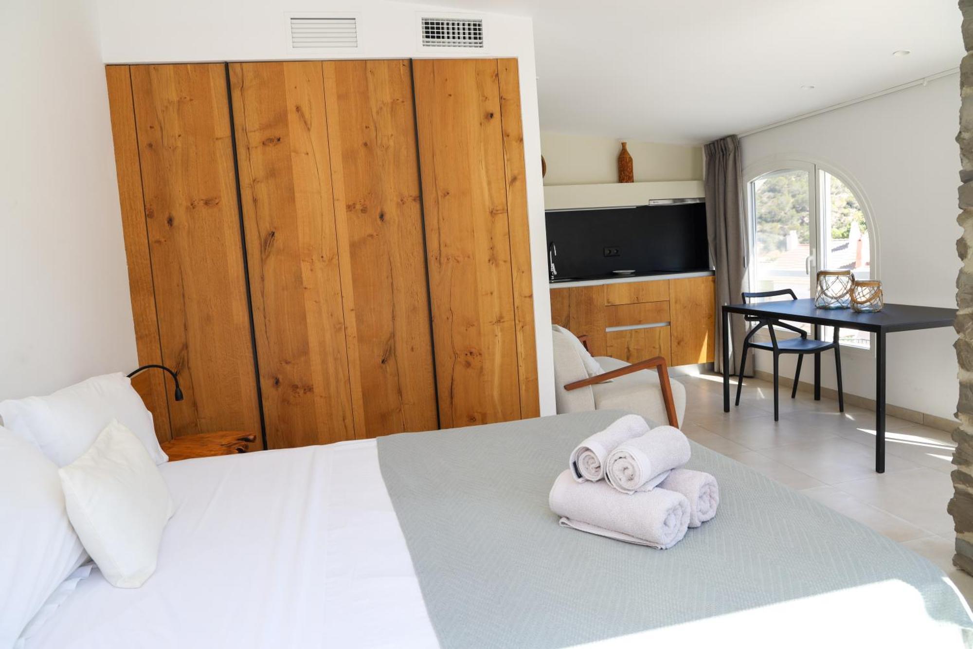 Cala Vadella Beachwalk Suites 部屋 写真